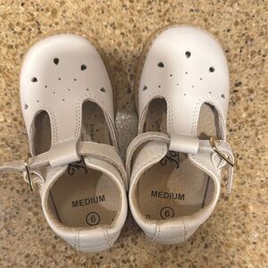 Footmate Mary Jane’s size 6